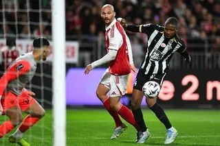 STADE BRESTOIS – ANGERS SCO. TOUSART RECULE, PREMIÈRE POUR BELKEBLA : LES COMPOSITIONS PROBABLES DE L’AFFICHE DE L’OUEST
