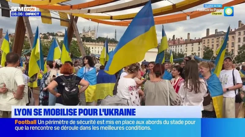 35 ANS DE L’INDÉPENDANCE DE L’UKRAINE : UN RASSEMBLEMENT À LYON AU PEUPLE UKRAINIEN
