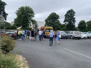 DISPARUE D’UN EHPAD DEPUIS TROIS JOURS EN BRETAGNE, L’OCTOGÉNAIRE A ÉTÉ RETROUVÉE VIVANTE DANS UN BOIS