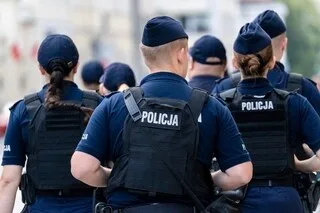 UN RUSSE ARRÊTÉ EN POLOGNE POUR TENTATIVE D’« EXÉCUTION » D’UN AMÉRICANO-UKRAINIEN À VARSOVIE