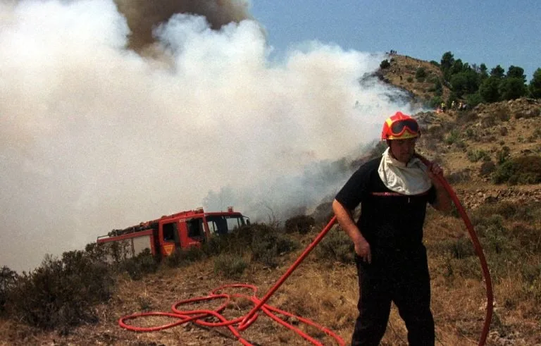 INCENDIES EN ESPAGNE : UNE DIZAINE DE COMMUNES DE LA TRÈS TOURISTIQUE COSTA BRAVA CONFINÉES