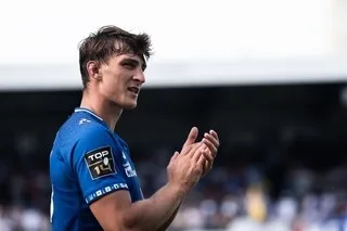 RC VANNES – SECTION PALOISE. À QUELLE HEURE ET SUR QUELLE CHAÎNE TV SUIVRE LE PREMIER MATCH DE PRÉPARATION DU RCV ?