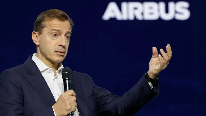 AIRBUS VEUT QUE SES CADRES PASSENT AU MOINS 4 JOURS PAR SEMAINE AU BUREAU (CONTRE 3 AUJOURD’HUI): DES SYNDICATS PROTESTENT ET APPELLENT À LA GRÈVE