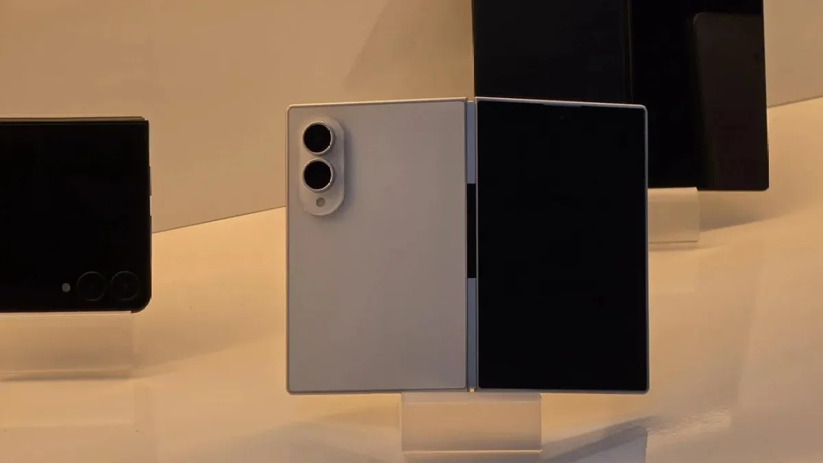 LE GALAXY Z FOLD 8 EXPOSÉ DANS UN MAGASIN EN CORÉE AVANT SON ANNONCE OFFICIELLE