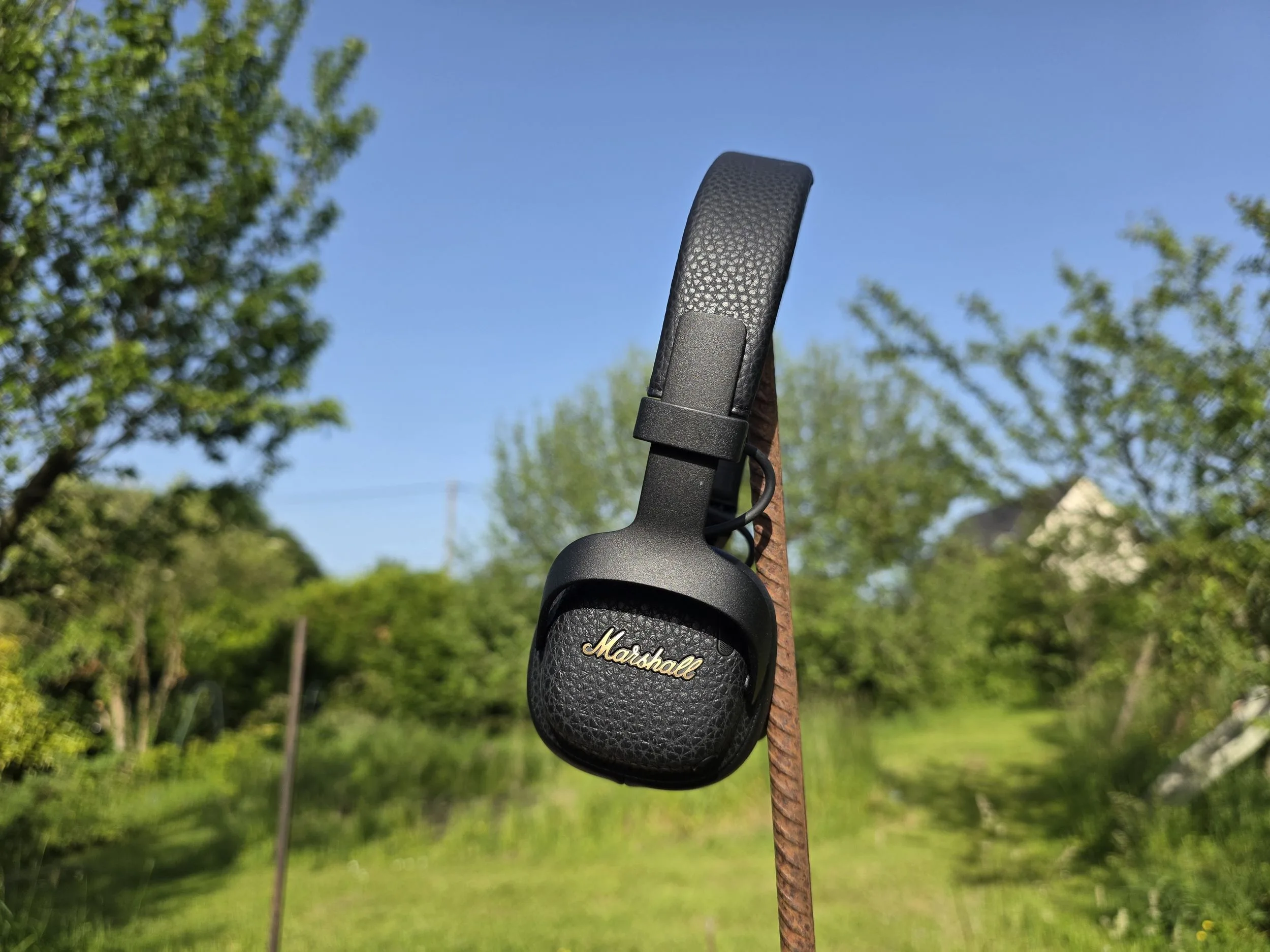 TEST MARSHALL MILTON A.N.C : UN PETIT CASQUE MIGNON ET TRÈS TECHNOLOGIQUE, MAIS AVEC UN SALE CARACTÈRE