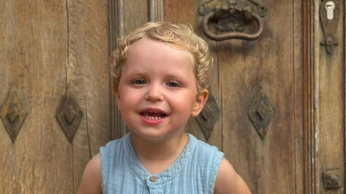 APRÈS ELIO, GABIN, 2 ANS ET DEMI, EST EN ATTENTE D’UNE GREFFE DE MOELLE OSSEUSE POUR GUÉRIR D’UNE LEUCÉMIE