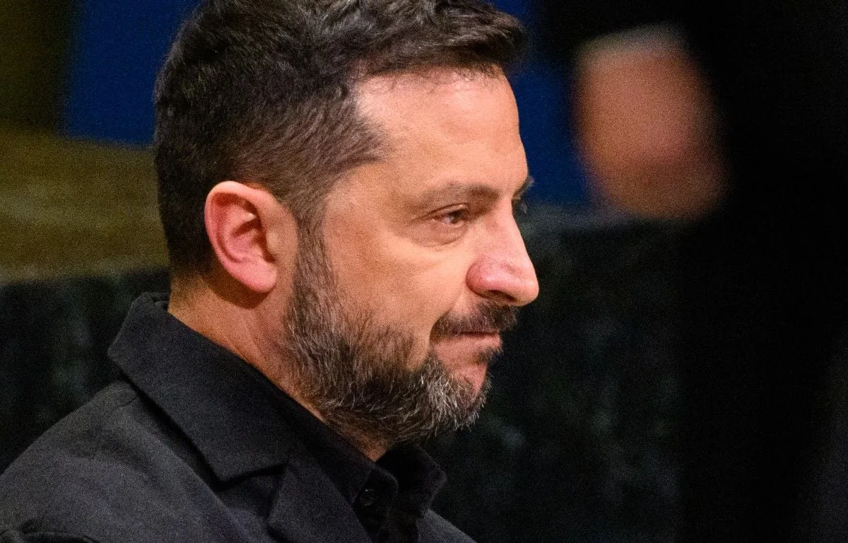 GUERRE EN UKRAINE : L’OTAN ÉTUDIE UNE INVASION RUSSE, ZELENSKY ÉMU PAR UNE ATTAQUE AU COUTEAU