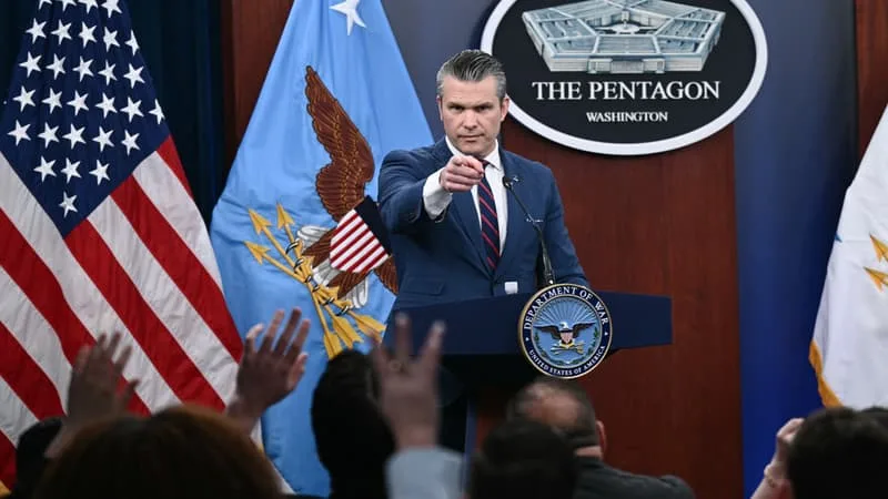 UN CHERCHEUR QUI ÉTUDIE LA QUESTION DEPUIS PLUS DE DIX ANS EN EST CERTAIN, L’ARMÉE AMÉRICAINE A DISCRÈTEMENT TRANSFORMÉ LE RÉSEAU GPS PUBLIC EN UNE « STATION DE NOMBRE » SECRÈTE, POUR TRANSMETTRE DES MESSAGES CODÉS À DES STRUCTURES MILITAIRES