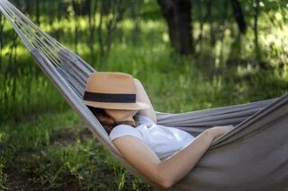 COMMENT TIRER LE MEILLEUR PARTI DES SIESTES ?