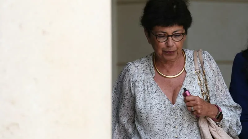 « C’EST MA PREMIÈRE ET MA DERNIÈRE EXPÉRIENCE POLITIQUE »: MONIQUE BARBUT SERA MINISTRE TANT QU’ELLE AURA « LA GARANTIE DE POUVOIR AGIR »