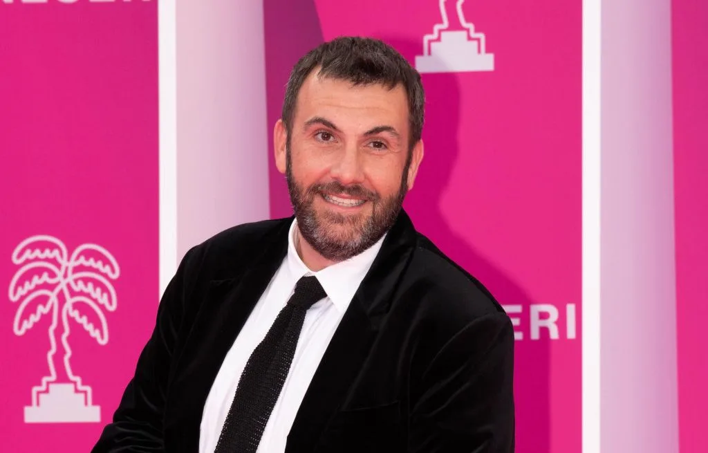 « MERCI D’ÊTRE DANS MA VIE » : LAURENT OURNAC CÉLÈBRE SES 12 ANS DE MARIAGE AVEC LUDIVINE