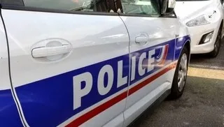 IL PROFITE DE L’INATTENTION D’UN GARAGISTE DU DOUBS POUR VOLER UNE VOITURE DONT LES CLÉS ÉTAIENT RESTÉES À L’INTÉRIEUR