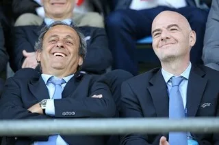« IL NE RESPECTE PAS LES RÈGLES ! » : MICHEL PLATINI RÉCLAME LE DÉPART DE GIANNI INFANTINO DE LA FIFA