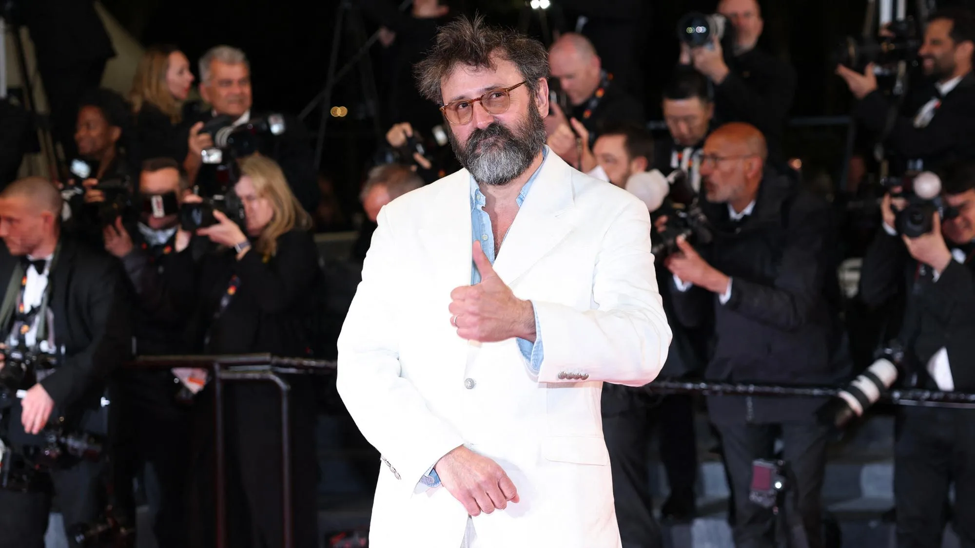QUENTIN DUPIEUX CÉLÈBRE À SA MANIÈRE LA MÉMOIRE DE KAVINSKY : « REVIENS ENFLURE »