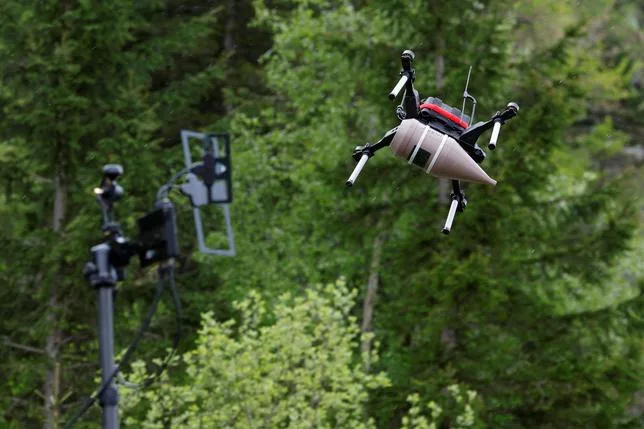 LE PENTAGONE ORGANISE UN CONCOURS POUR ACQUÉRIR 300 000 DRONES BON MARCHÉ