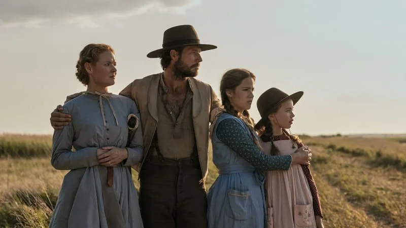 « LA PETITE MAISON DANS LA PRAIRIE »: LE REBOOT DE LA SÉRIE CULTE SE DÉVOILE DANS UNE BANDE-ANNONCE