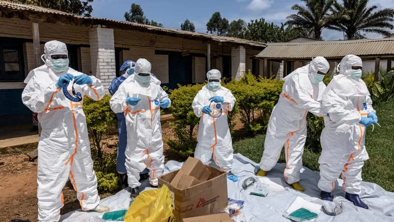 ÉPIDÉMIE D’EBOLA: LES AUTORITÉS SANITAIRES AMÉRICAINES CRAIGNENT QU’ELLE PUISSE « ATTEINDRE UNE AMPLEUR COMPARABLE » À CELLE RECORD DE 2014