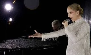 DEUX PLACES VIP POUR LE CONCERT DE CÉLINE DION : L’INCROYABLE PREMIER LOT DE TOMBOLA DE CETTE ÉCOLE PRIMAIRE