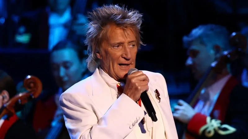 ROD STEWARD ANNULE LA FIN DE SA TOURNÉE AUX ETATS-UNIS APRÈS UNE OPÉRATION DU COEUR