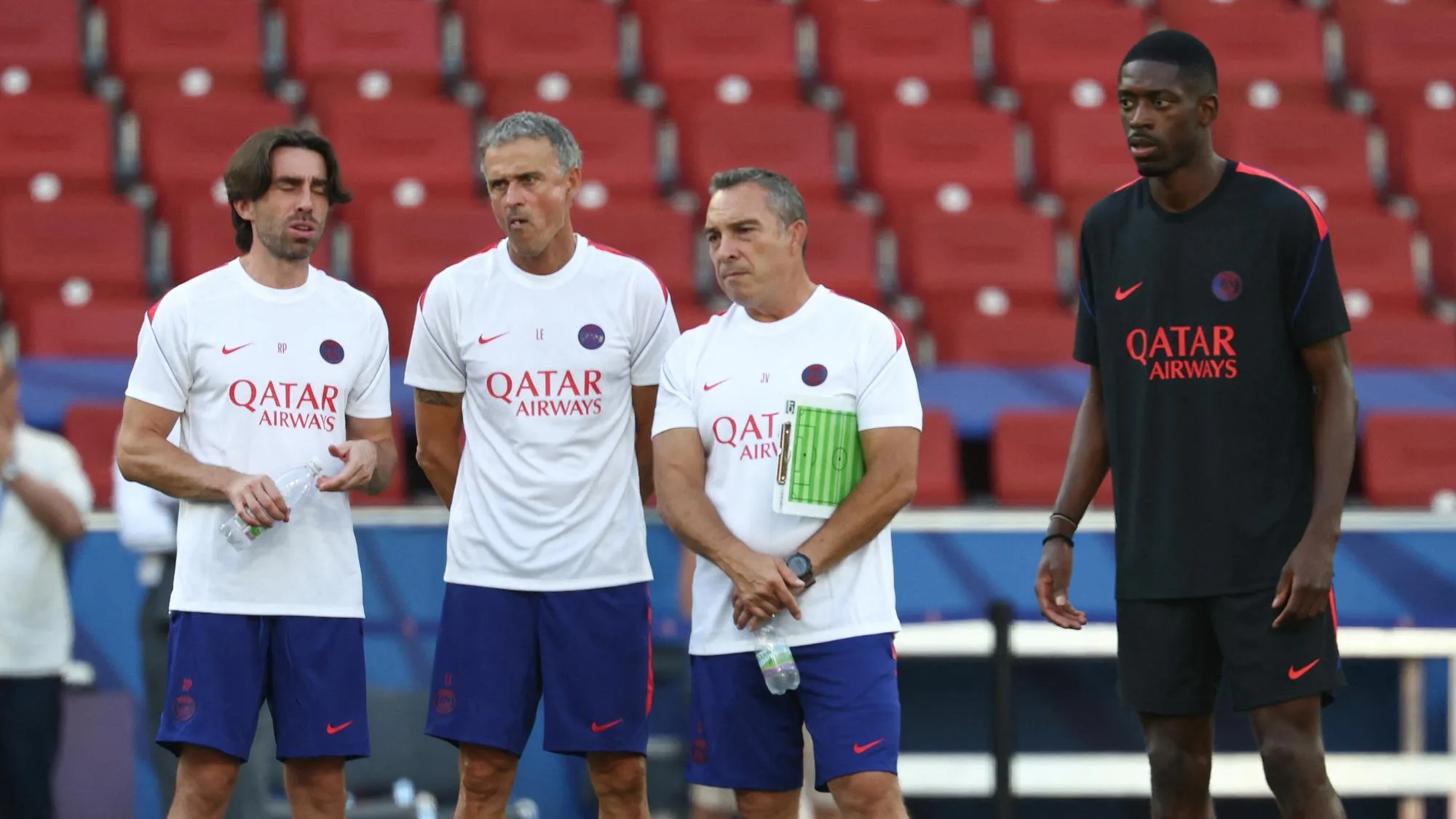 SUPERCOUPE D’EUROPE : POURQUOI LE PSG A OBTENU D’AGRANDIR SES VESTIAIRES AVANT LE MATCH CONTRE ASTON VILLA