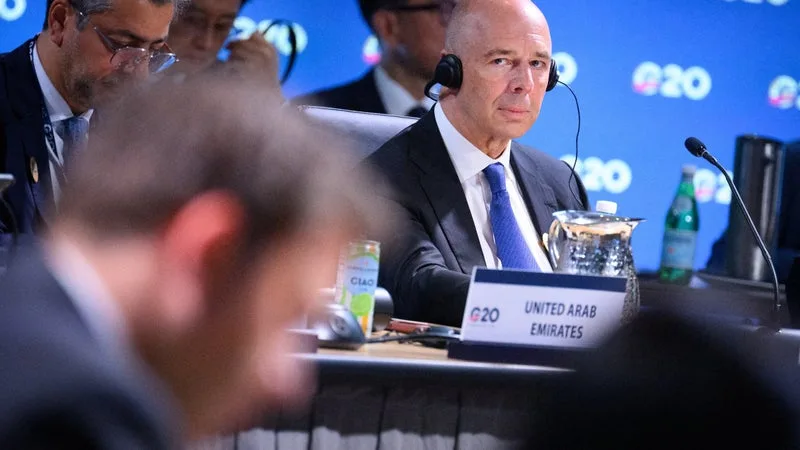 « UN SIGNAL PERTURBANT »: DONALD TRUMP CHOQUE LES EUROPÉENS EN INVITANT LE MINISTRE RUSSE DES FINANCES AU G20 (IL N’A PAS ÉTÉ CONVIÉ À LA PHOTO DE FAMILLE)