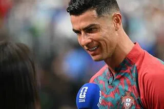 COUPE DU MONDE. « JE TRACE MA ROUTE » : AUTEUR D’UN DOUBLÉ CONTRE L’OUZBÉKISTAN, CRISTIANO RONALDO RÉPOND AUX CRITIQUES