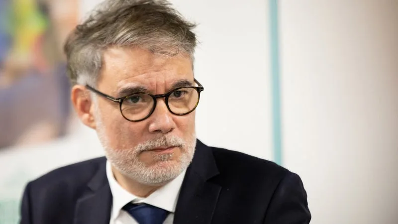 « PAS DE SANG SUR LES MURS »: OLIVIER FAURE ASSURE QUE LA PRIMAIRE SERA « UN DÉBAT PASSIONNÉ »