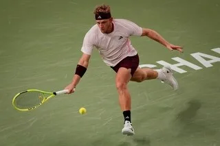 MASTERS 1000 DE SHANGAI. SENSATION EN CHINE : ALEXANDER ZVEREV ÉLIMINÉ PAR ALEJANDRO DAVIDOVICH EN DEMI-FINALE