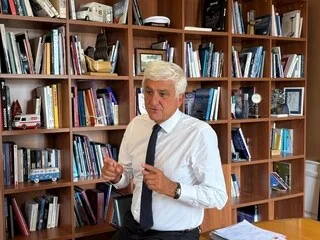 PRÉSIDENTIELLE 2027. « C’EST UN APPEL AU BON SENS », HERVÉ MORIN RÉCLAME UNE PRIMAIRE DE LA DROITE ET DU CENTRE