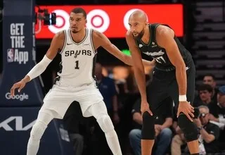 BASKET. « IL EST LE VISAGE DE L’ÉQUIPE » : GOBERT REVIENT SUR LA PERTE DU CAPITANAT AU PROFIT DE WEMBANYAMA EN BLEUS
