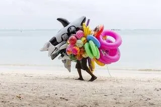 VOUS AVEZ GARDÉ DES SOUVENIRS INSOLITES, ÉMOUVANTS OU RÉVOLTANTS D’UN JOB D’ÉTÉ ? RACONTEZ-NOUS !