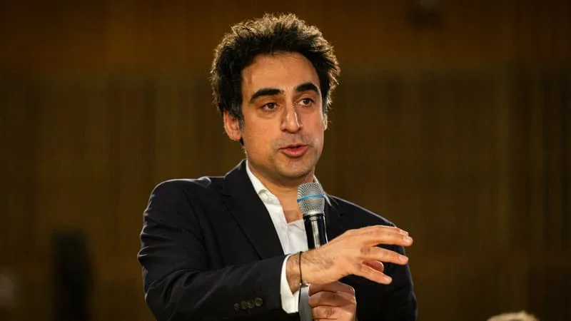 « TRÈS PEU PARLENT D’ÉCONOMIE »: AMIR REZA-TOFIGHI, PRÉSIDENT DE LES ENTREPRENEURS, DEMANDE QUE LES DÉBATS PRÉSIDENTIELS SOIENT CENTRÉS SUR LES QUESTIONS ÉCONOMIQUES
