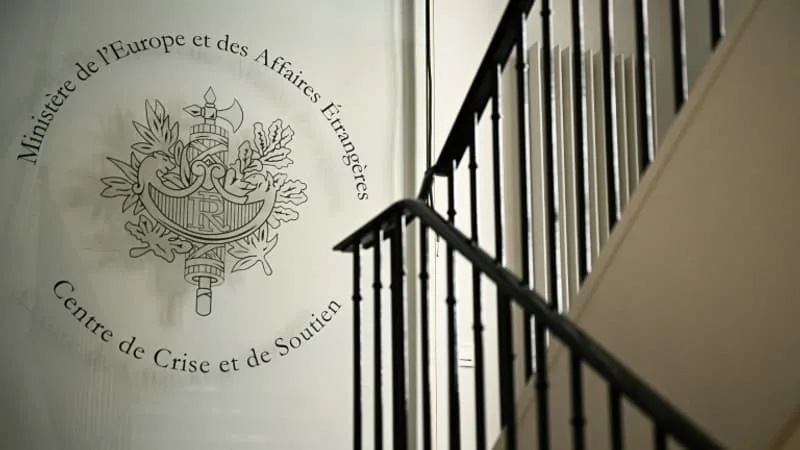 FRANÇAIS DÉTENUS AU TOGO: LEUR SOCIÉTÉ DE PRODUCTION ASSURE QU’ILS SONT « EN RÈGLE » ET QUE L’UN DES RÉALISATEUR EST « MALADE »