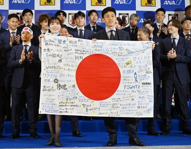 AU JAPON, LES CONSERVATEURS PROMEUVENT UNE LOI CONTRE LA PROFANATION DU DRAPEAU NATIONAL