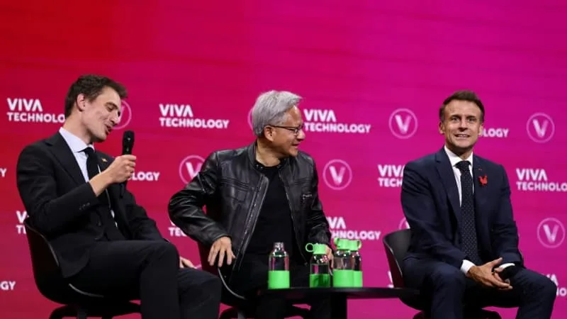 15.000 START-UP, DES ROBOTS ET UN INVITÉ SURPRISE… LE SALON VIVATECH S’APPRÊTE À OUVRIR À PARIS, ALORS QUE L’EUROPE COURT DERRIÈRE LES SUPERPUISSANCES DE L’IA