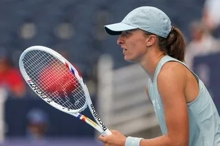 WTA 1000 CINCINNATI. IGA SWIATEK REJOINT LES DEMI-FINALES APRÈS L’ABANDON D’ELENA RYBAKINA