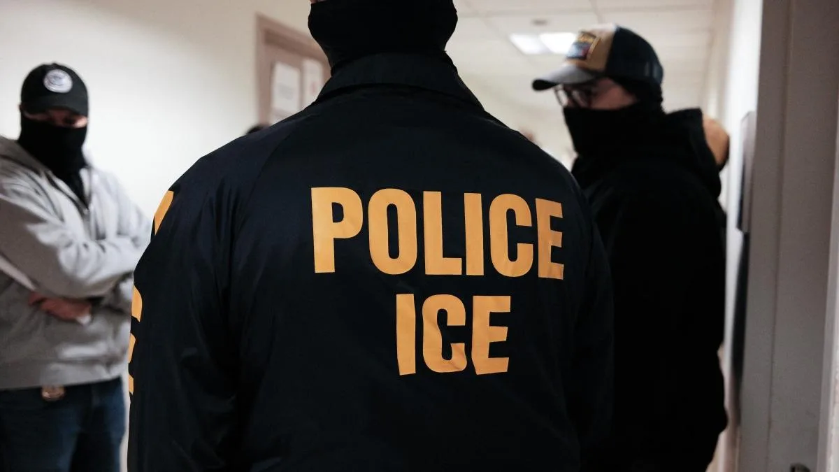 L’ICE ACCUSÉE D’AVOIR « INTENTIONNELLEMENT » RENVERSÉ UN HOMME AU TEXAS