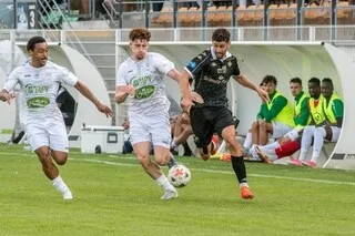 FOOTBALL. NATIONAL 1 : TROP INCONSTANT, SAINT-MALO BUTE SUR LE PROMU PONTIVYEN