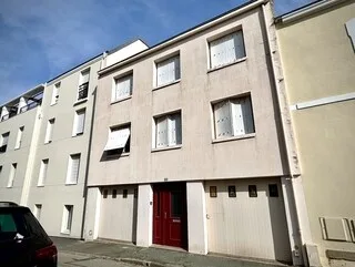 INFO OUEST-FRANCE. DEUX RÉSEAUX DE PROXÉNÉTISME SUD-AMÉRICAINS DÉMANTELÉS DANS LE MÊME IMMEUBLE EN VENDÉE