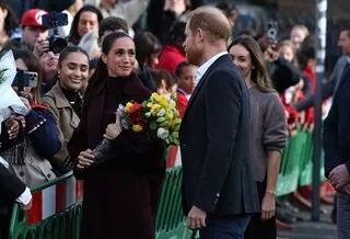 EN IMAGES. HARRY ET MEGHAN FONT LEUR PREMIÈRE APPARITION PUBLIQUE ENSEMBLE DEPUIS LEUR RETOUR AU ROYAUME-UNI