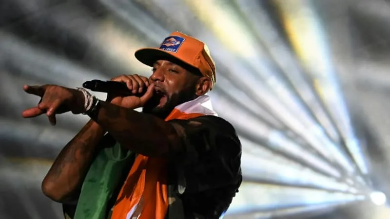 BOOBA HUÉ AU FESTIVAL LES ARDENTES APRÈS SON ANNULATION À LA DERNIÈRE MINUTE