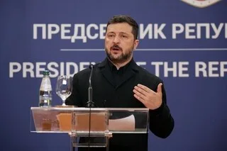 UKRAINE : DES ÉLECTIONS SERAIENT « UN TSUNAMI » QUI « FRACTURERAIT » LE PAYS, ESTIME LE PRÉSIDENT VOLODYMYR ZELENSKY