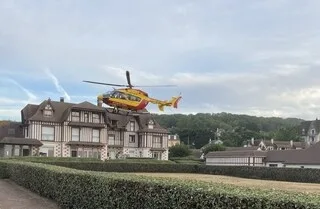 DOUZE NOYADES DANS LE CALVADOS CE DIMANCHE : UN HOMME DÉCÉDÉ, UNE FEMME ÉVACUÉE EN HÉLICOPTÈRE ET DES HOSPITALISATIONS