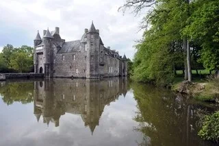 CHÂTEAUX, MANOIRS, ABBAYES… CETTE APPLICATION VOUS PERMET DE TROUVER DES JOYAUX MÉCONNUS PARTOUT EN FRANCE