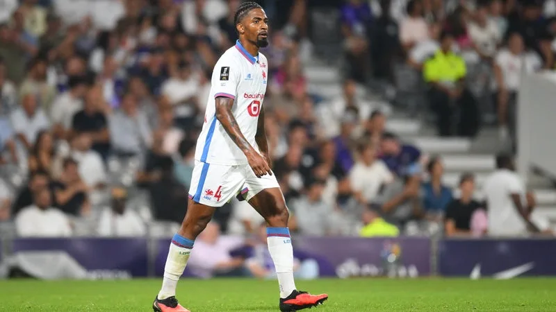 TOULOUSE-LILLE: « UN MATCH PARTICULIER POUR MOI », ALEXSANDRO SUBMERGÉ PAR L’ÉMOTION AU COUP DE SIFFLET FINAL, UN AN APRÈS SA BLESSURE