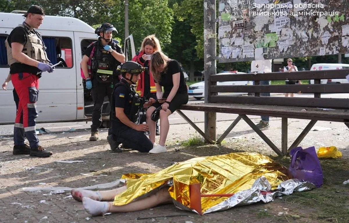 GUERRE EN UKRAINE : NOUVELLE JOURNÉE MEURTRIÈRE POUR LES CIVILS ET SOUTIEN AU DIALOGUE DIRECT AVEC POUTINE