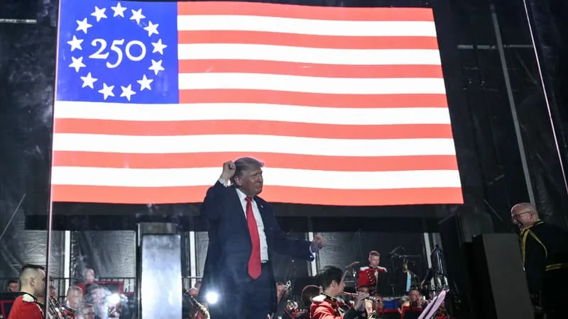 « L’AMÉRIQUE EST DE RETOUR »: DONALD TRUMP LANCE LES FESTIVITÉS POUR LES 250 ANS DES ÉTATS-UNIS