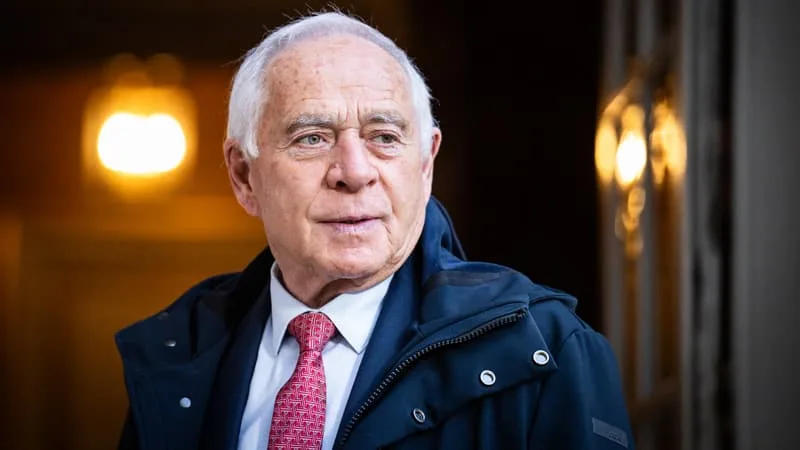 LES OBSÈQUES DE FRANÇOIS PATRIAT AURONT LIEU CE MARDI EN CÔTE-D’OR, EN PRÉSENCE D’EMMANUEL MACRON