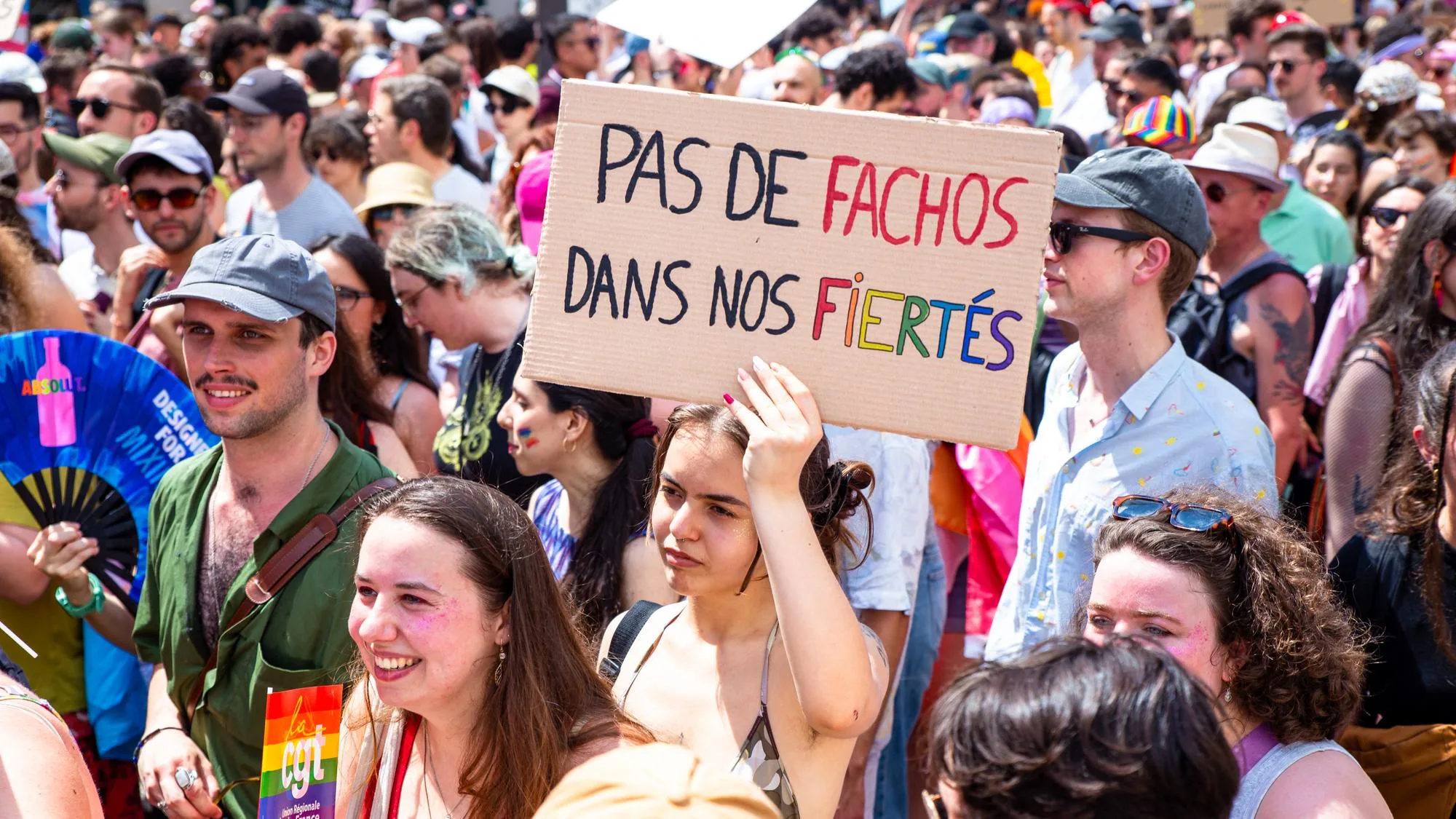LA MARCHE DES FIERTÉS DE PARIS, ANNULÉE À CAUSE DE LA CANICULE, A SA DATE DE REPORT