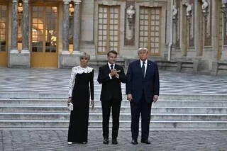 EN IMAGES. DONALD TRUMP REÇU À DÎNER SOUS LES ORS DU CHÂTEAU DE VERSAILLES PAR EMMANUEL MACRON